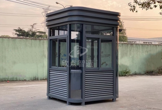 小區門口到底要不要保安崗亭？