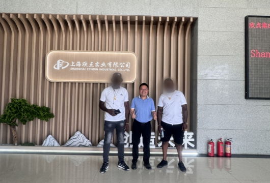 法國(guó)客戶(hù)到廠參觀太空艙